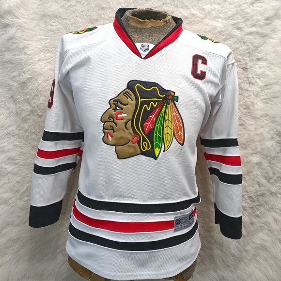Chicago Blackhawks Jersey Youth Large NHL Hockey Jonathan Toews 19 Reebok Captai - Picture 1 of 9